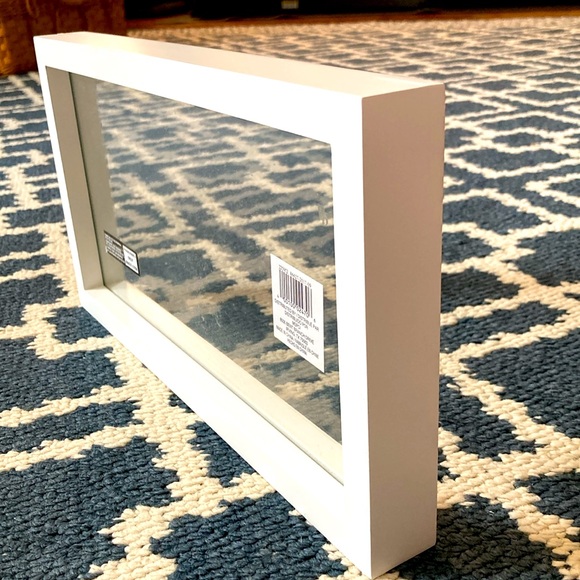 NWT Phase 2 white frame picture frame. Beautifully made. Never used - Picture 4 of 5